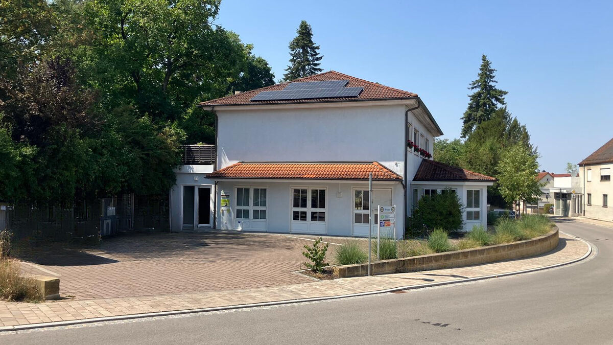 Der Salon von Anja Meister von au&szlig;en – St.-Mauritius-Stra&szlig;e 6 in Sassanfahrt